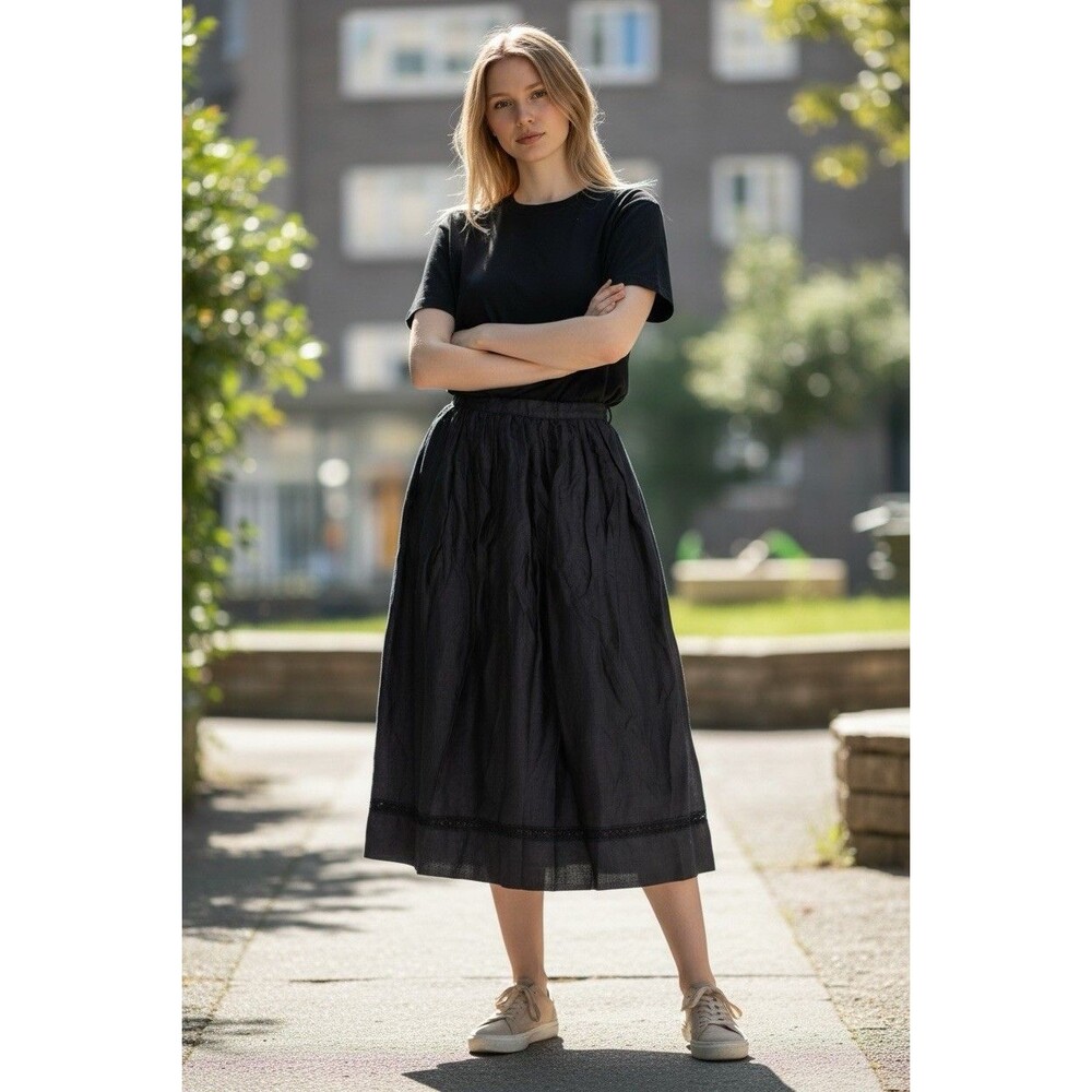 VINTAGE CLOAK of MANY COLORS 1980’S Irish LINEN MAXI SKIRT LACE Size 6